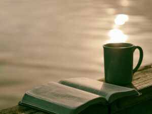 aaron-burden-4eWwSxaDhe4-unsplash JAG Reads